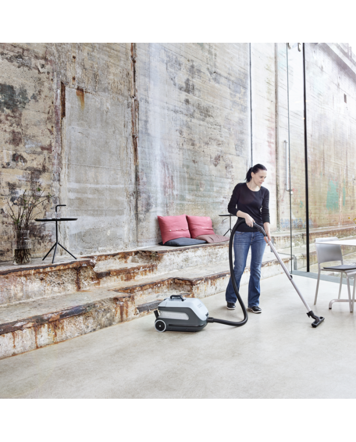 ASPIRATEUR POUSSIERES